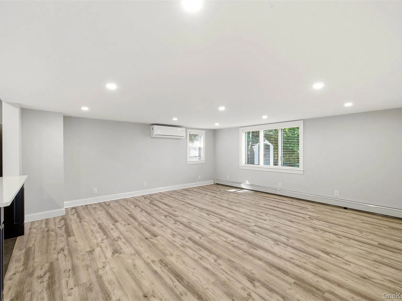 1 bed, 1.0 bath, 1071 sqft, $3,000 — Photo 3