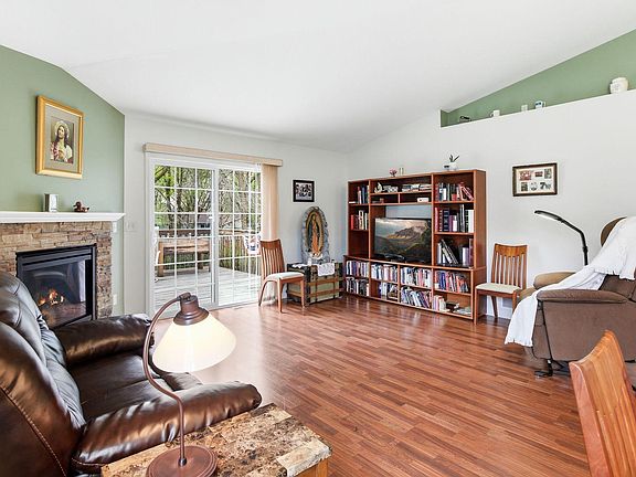 5th image of 264 Cedar Cove Ln