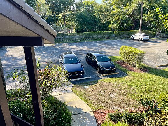 5th image of 9316 Sabal Ridge Circle #B