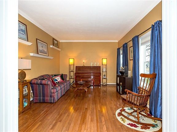 4th image of 136 Whimbrel Dr