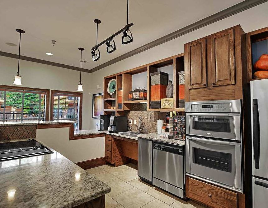 1st image of 12601 Galleria Cir #1432