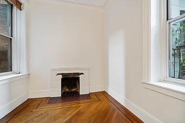 Rented by Avi Nash Associates