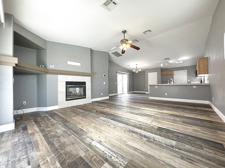 8209 Dusty Valley Ct — Photo 19