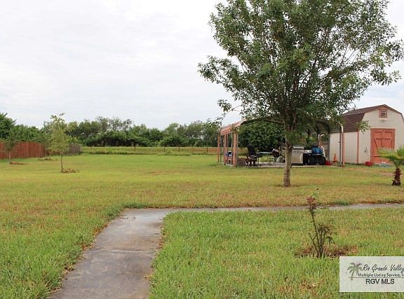2nd image of 32462 W Highway 100