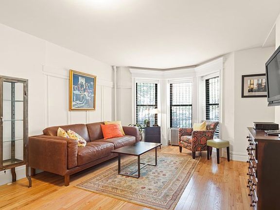 3rd image of 282 11th St #1