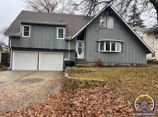 3116 SW Stone Ave, Topeka, KS 66614