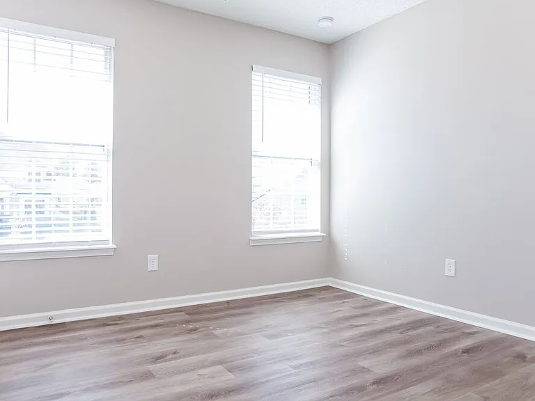 14049 Southbridge Forest Dr — Photo 11