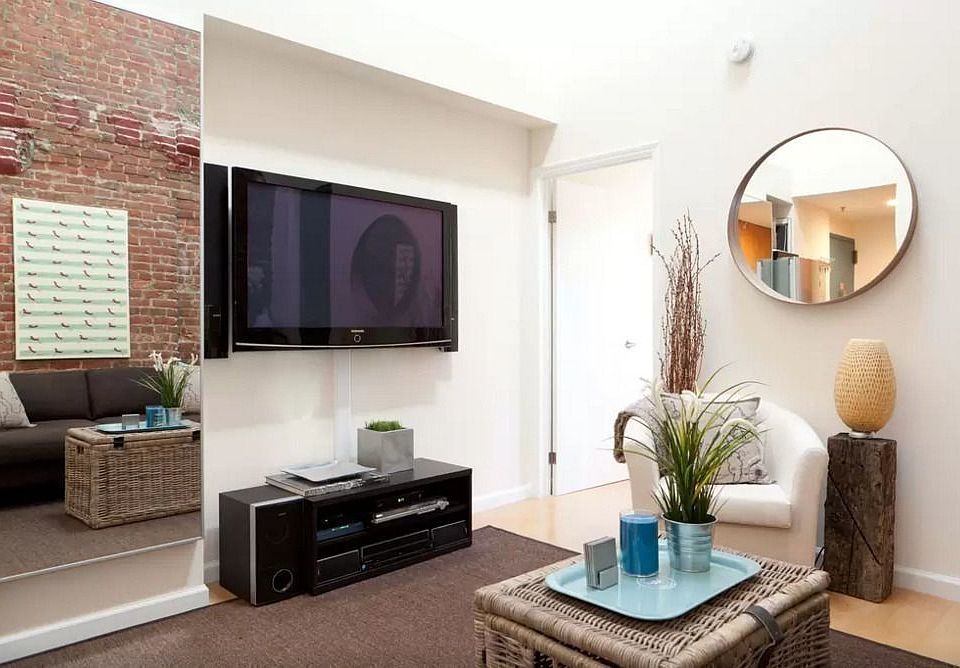 1st image of 418 W 49th St #4DD