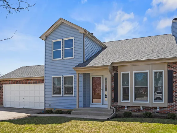 4 Century Ct, Lake Zurich, IL 60047