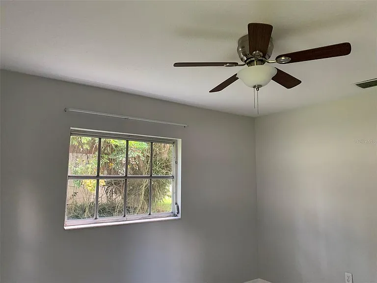 13814 Meadow Oaks Dr — Photo 34
