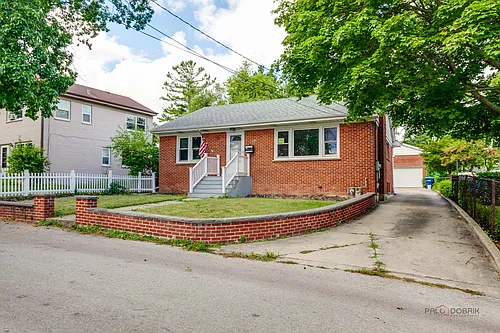 144 Morgan Pl Photo 1
