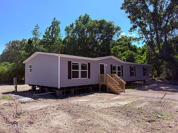 3rd image of 75 Seabrook Center Rd