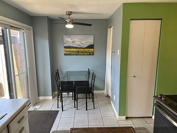 2nd image of 532 Gladiola St