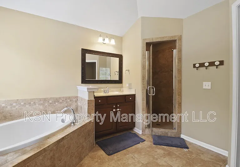 144 Tahoe Dr — Photo 43