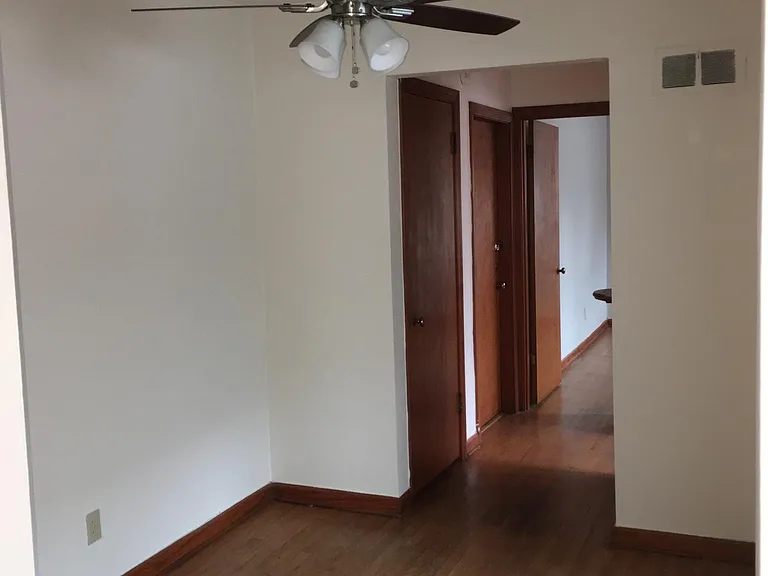 5031 Jamieson Ave #2F — Photo 9