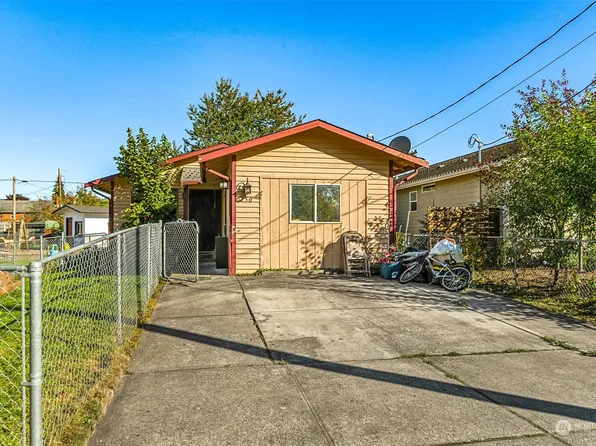 250 N Naches Street, Buckley, WA 98321