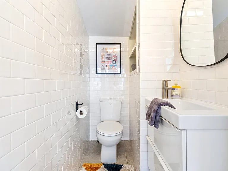 77 William St #2 — Photo 2