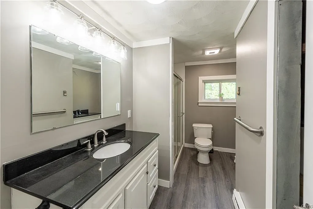 Van Buren RD, Single Family Home — Photo 4