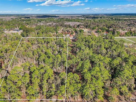 2nd image of 12600 Shawnee Rd