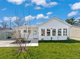 571 Ridgefield Rd, Newark, OH 43055