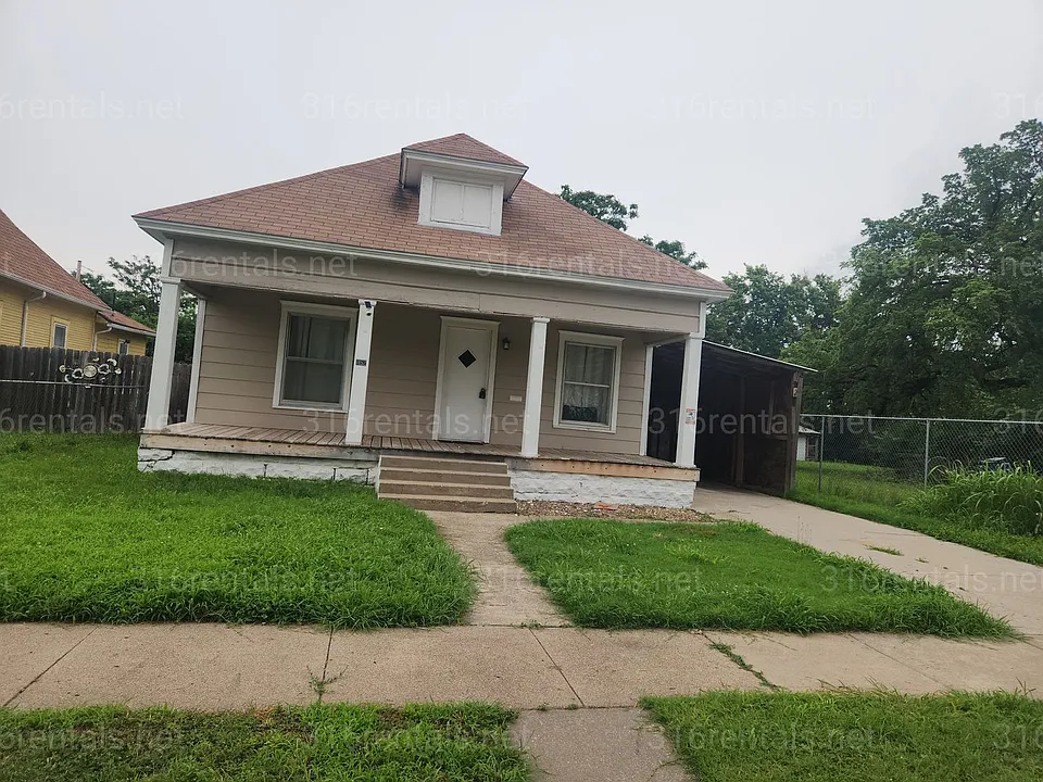 1152 N Cleveland Ave
