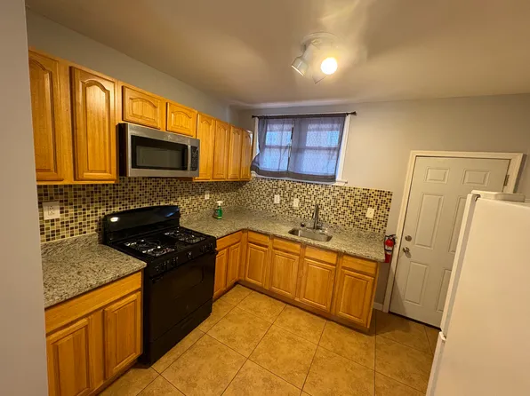 4739 Meridian St, Philadelphia, PA 19136