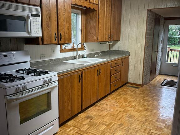 4th image of 1213 Dorothy St