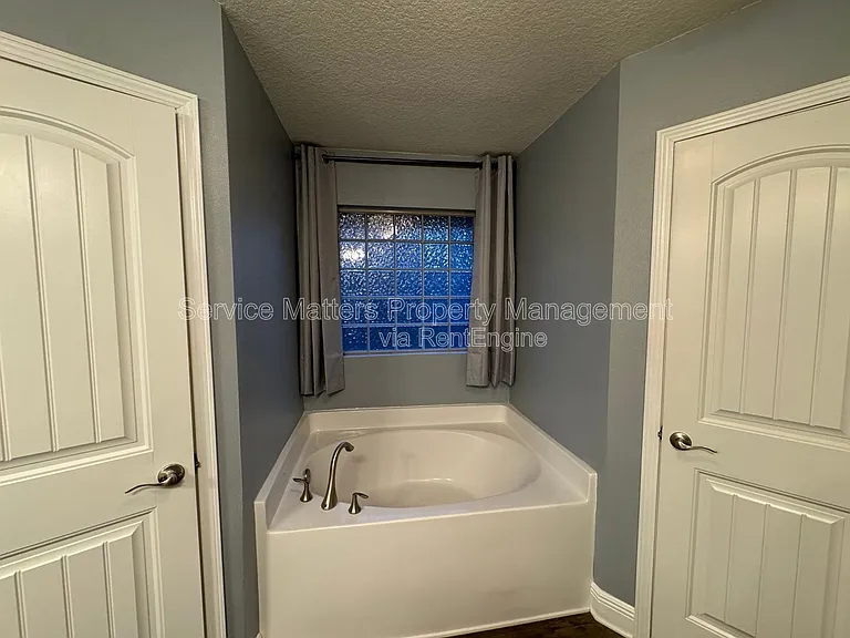 4504 Hampton Bay Blvd — Photo 20