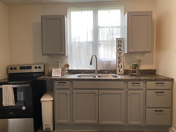 2nd image of 1010 Sheridan Ave