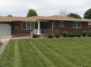 200 Santa Maria Ave, Effingham, IL 62401
