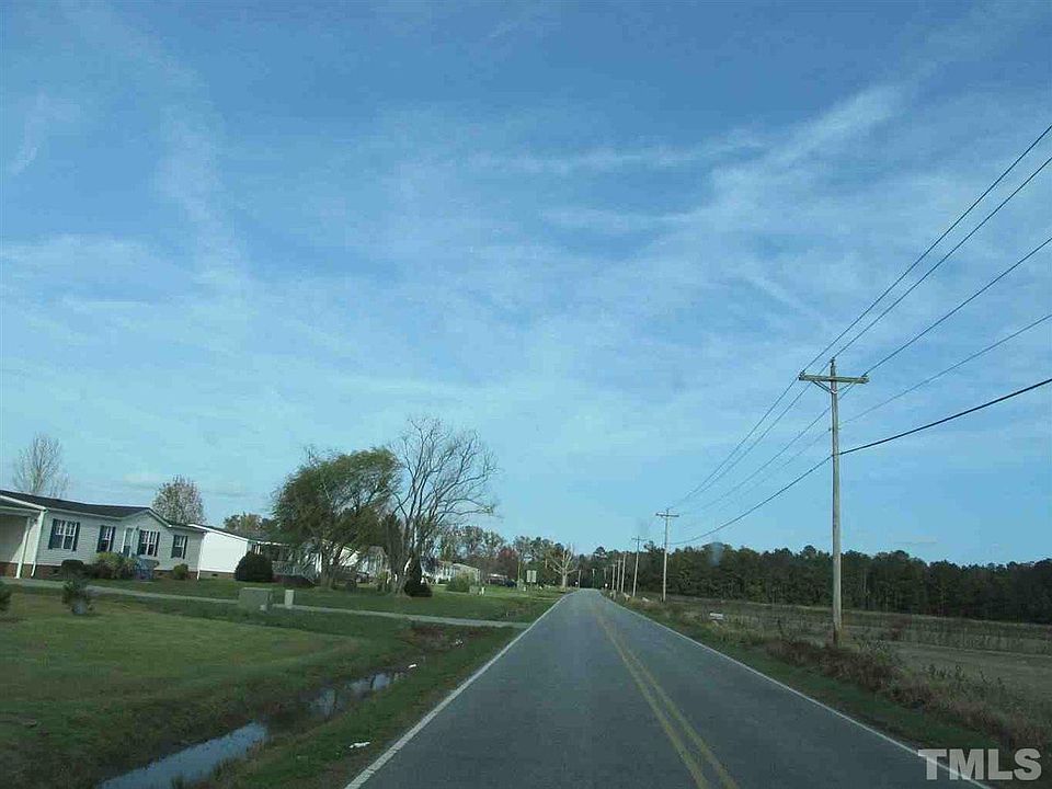 2nd image of 749 Oak Stump Rd