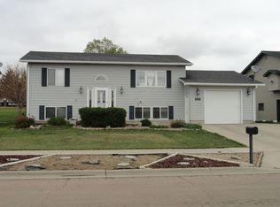 1420 E Sully Ave, Pierre, SD 57501