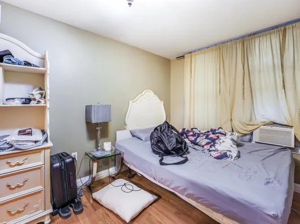 372 5th Street image 14 of 30