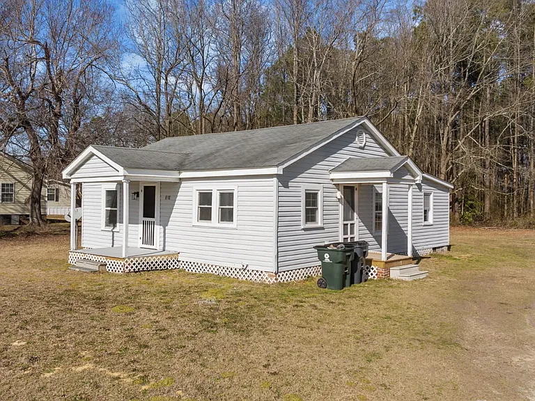 610 Wondertown Dr — Photo 2
