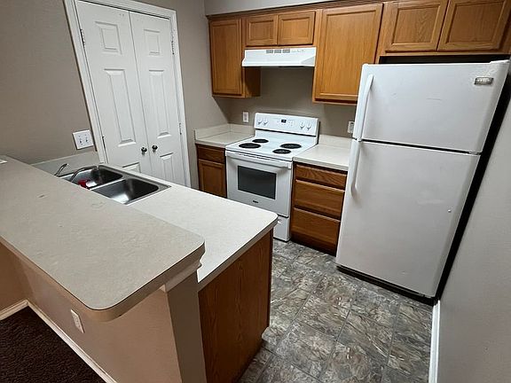 4th image of 3005 Carlton Pkwy APT 1