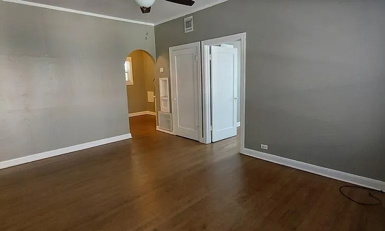 203 W Magnolia Ave #2 — Photo 1