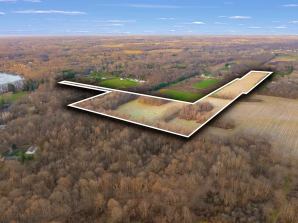 Red Bud Trl, Berrien Springs, MI 49103