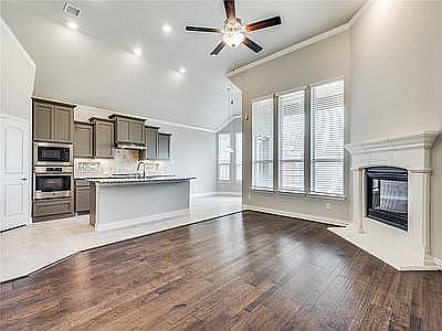 2nd image of 7432 Reverchon Dr
