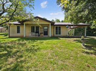 10796 Villmer Rd, Cadet, MO 63630