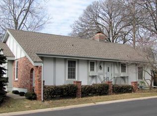 10230 Edelweiss Cir, Merriam, KS 66203