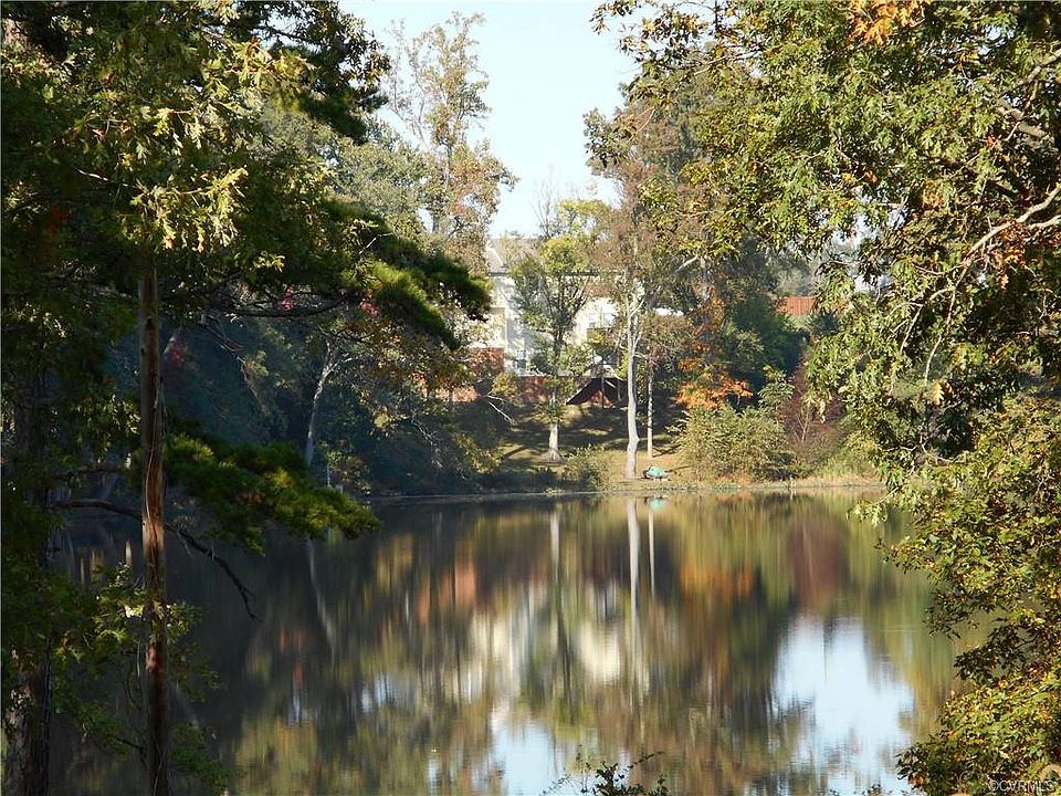 1st image of 22110 Lake Jordan Lndg
