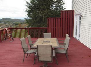 451 Ridgecrest Rd, Jonesborough, TN 37659