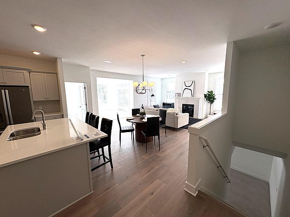 4th image of 2567 Ravines Trail Dr SW