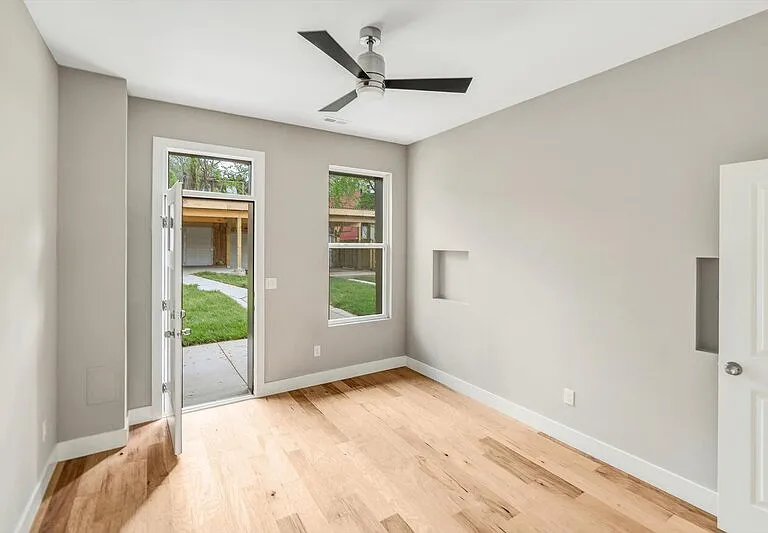 3324 Michigan Ave — Photo 26