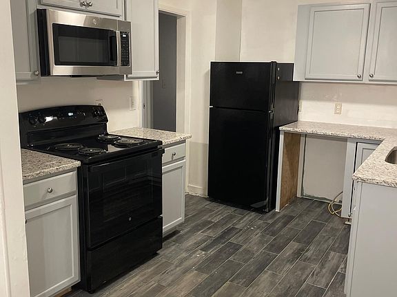 2nd image of 4063 Tara Dr