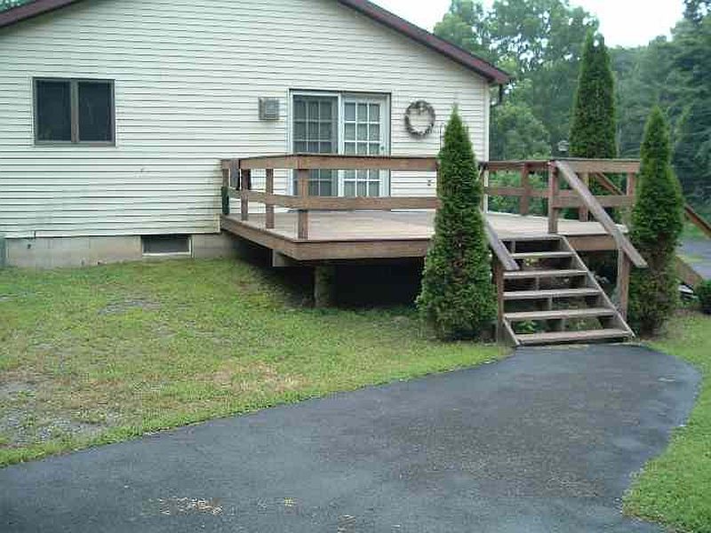 5th image of 60 DEANS MILL Road