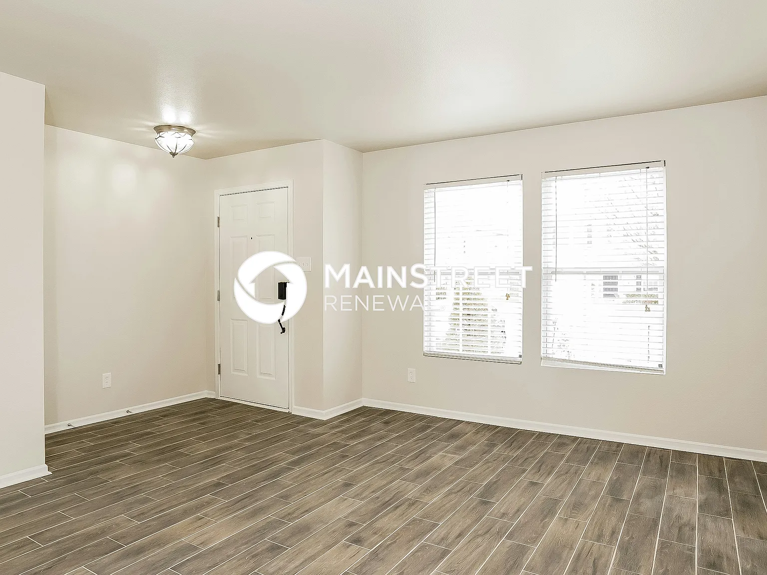 748 Runningbrook Ln — Photo 3