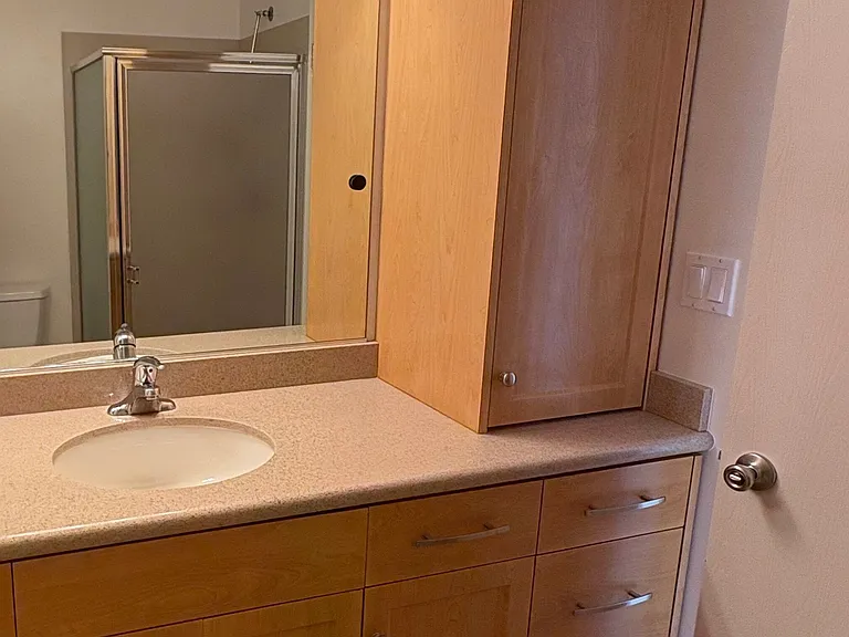 570 Peach St #26 — Photo 18