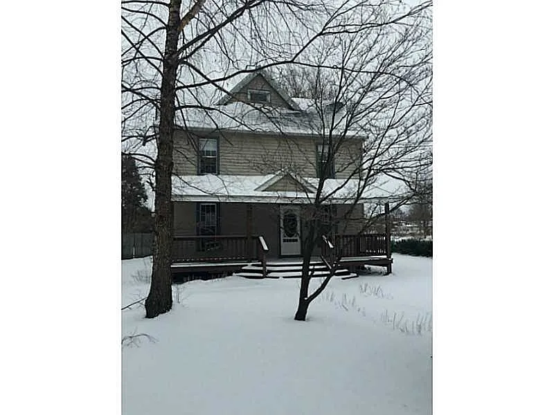 67 Clay St photo 1