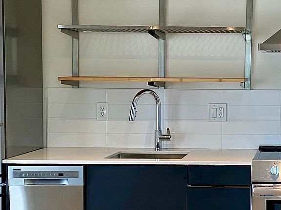 5th image of 60 E 32nd St #1